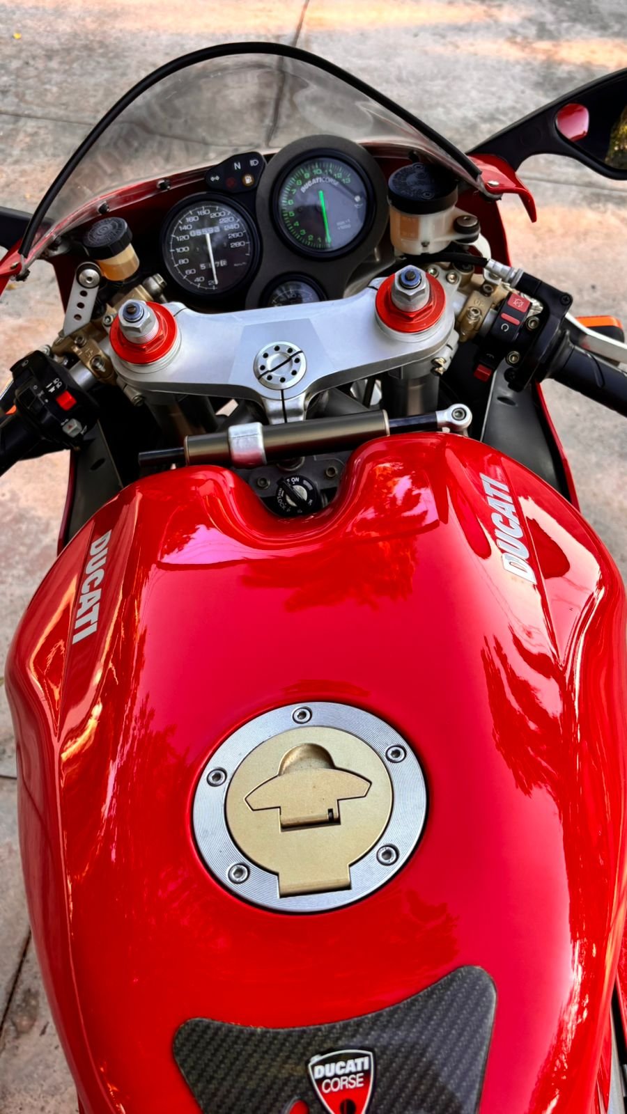 🍀 Gánate una Ducati 748 - Imagen 4
